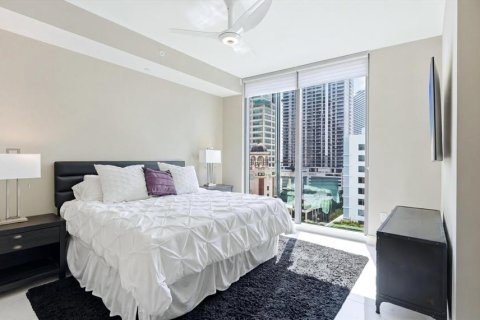 Condo in Saint Petersburg, Florida, 2 bedrooms  № 2395845 - photo 19