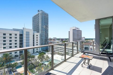Condo in Saint Petersburg, Florida, 2 bedrooms  № 2395845 - photo 25