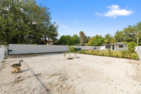 Casa en venta en Miami, Florida, 3 dormitorios, 80.82 m2 № 1994405 - foto 19