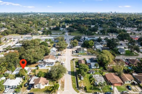 Casa en venta en Miami, Florida, 3 dormitorios, 80.82 m2 № 1994405 - foto 28