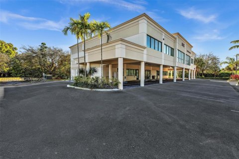 Propiedad comercial en venta en Davie, Florida № 2005312 - foto 9