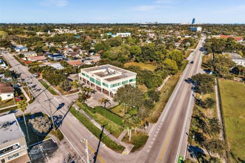 Propiedad comercial en venta en Davie, Florida № 2005312 - foto 3