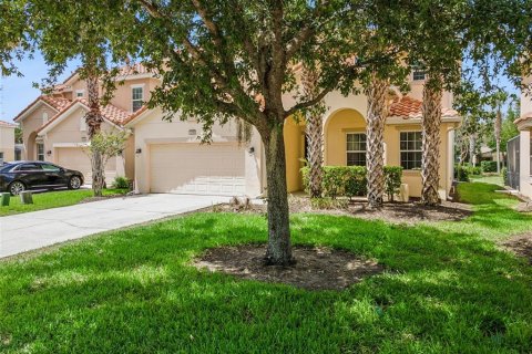 House in Davenport, Florida 6 bedrooms, 292.55 sq.m. № 2213767 - photo 3