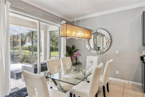 House in Davenport, Florida 6 bedrooms, 292.55 sq.m. № 2213767 - photo 21