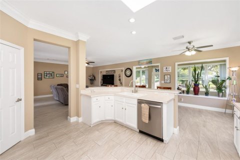 House in Summerfield, Florida 2 bedrooms, 158.68 sq.m. № 1907718 - photo 10