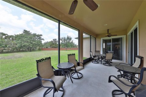House in Sanford, Florida 3 bedrooms, 190.26 sq.m. № 1741029 - photo 15