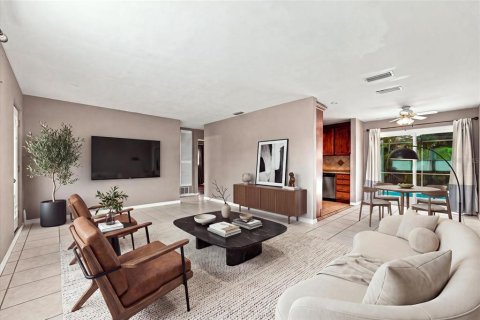 Casa en venta en Pinellas Park, Florida, 2 dormitorios, 93.37 m2 № 2258630 - foto 2