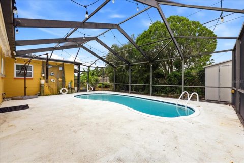 Casa en venta en Pinellas Park, Florida, 2 dormitorios, 93.37 m2 № 2258630 - foto 28