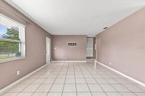 Casa en venta en Pinellas Park, Florida, 2 dormitorios, 93.37 m2 № 2258630 - foto 7