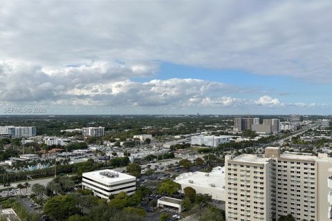 Condo in Aventura, Florida, 2 bedrooms  № 2001518 - photo 24