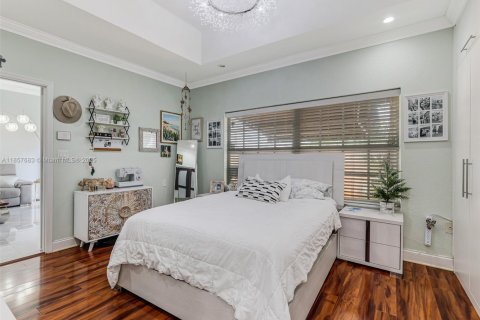 Casa en venta en Miami, Florida, 3 dormitorios, 114.64 m2 № 1881753 - foto 12