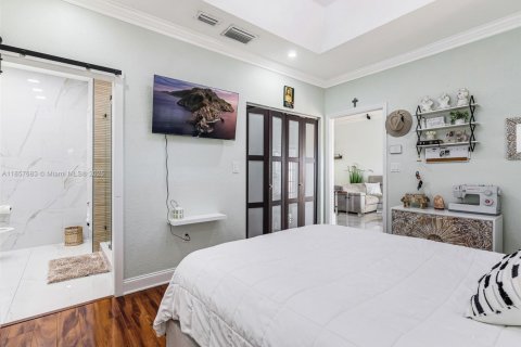 Casa en venta en Miami, Florida, 3 dormitorios, 114.64 m2 № 1881753 - foto 13
