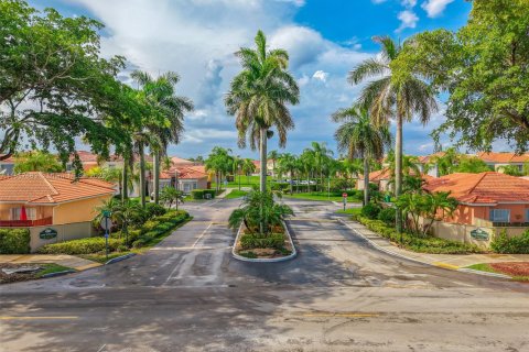 Casa en venta en Miami, Florida, 3 dormitorios, 114.64 m2 № 1881753 - foto 26