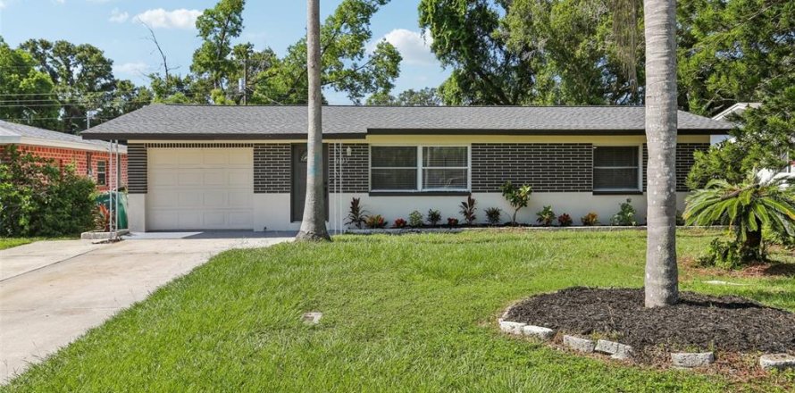 Villa ou maison à Clearwater, Floride 3 chambres, 126.81 m2 № 1851400