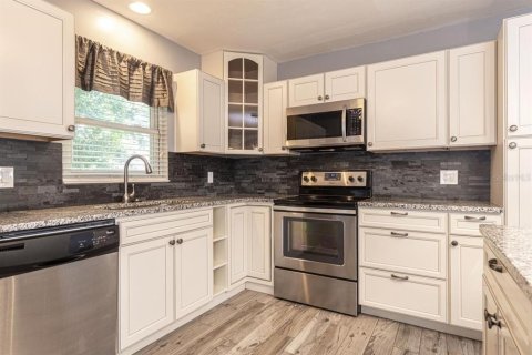 House in Palm Coast, Florida 3 bedrooms, 138.15 sq.m. № 1793983 - photo 9