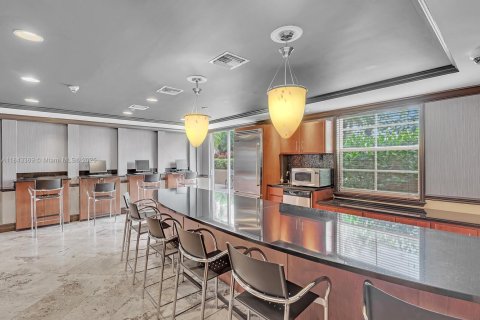 Condominio en alquiler en Fort Lauderdale, Florida, 1 dormitorio, 73.67 m2 № 1936653 - foto 10