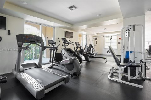 Condominio en alquiler en Fort Lauderdale, Florida, 1 dormitorio, 73.67 m2 № 1936653 - foto 23