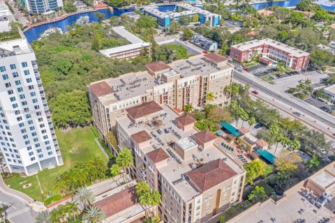 Condominio en alquiler en Fort Lauderdale, Florida, 1 dormitorio, 73.67 m2 № 1936653 - foto 5