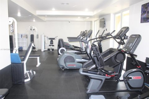 Condominio en alquiler en Fort Lauderdale, Florida, 1 dormitorio, 73.67 m2 № 1936653 - foto 25