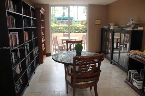 Condominio en alquiler en Fort Lauderdale, Florida, 1 dormitorio, 73.67 m2 № 1936653 - foto 20