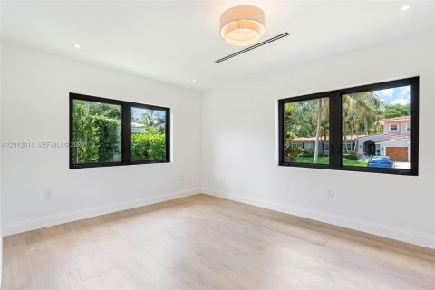 Villa ou maison à vendre à Coral Gables, Floride: 4 chambres, 283.35 m2 № 2085421 - photo 23