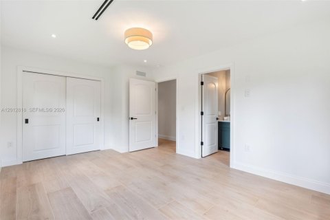 Villa ou maison à vendre à Coral Gables, Floride: 4 chambres, 283.35 m2 № 2085421 - photo 24