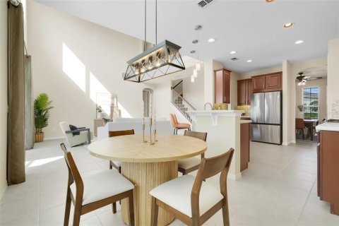 House in Winter Garden, Florida 4 bedrooms, 259.2 sq.m. № 1871149 - photo 8