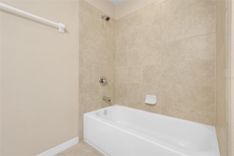 House in Winter Garden, Florida 4 bedrooms, 259.2 sq.m. № 1871149 - photo 29