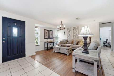 Villa ou maison à vendre à Port Charlotte, Floride: 3 chambres, 164.44 m2 № 2196275 - photo 10