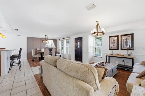 Villa ou maison à vendre à Port Charlotte, Floride: 3 chambres, 164.44 m2 № 2196275 - photo 12