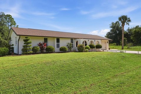 Villa ou maison à vendre à Port Charlotte, Floride: 3 chambres, 164.44 m2 № 2196275 - photo 4
