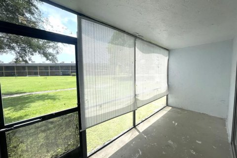 Condo in Boynton Beach, Florida, 1 bedroom № 2088345 - photo 20