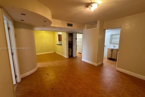 Copropriété à vendre à Miami, Floride: 2 chambres, 76.74 m2 № 1860444 - photo 17