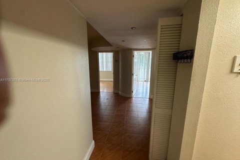 Copropriété à vendre à Miami, Floride: 2 chambres, 76.74 m2 № 1860444 - photo 7