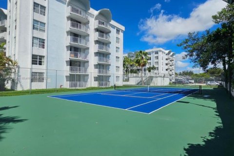 Condo in Miami, Florida, 2 bedrooms № 1860444 - photo 26