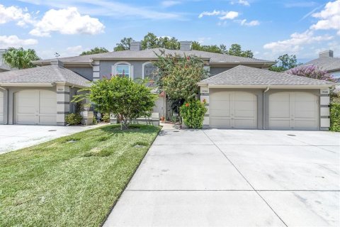 Townhouse in Tampa, Florida 2 bedrooms, 133.04 sq.m. № 1894633 - photo 2