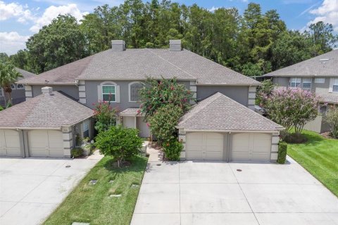 Townhouse in Tampa, Florida 2 bedrooms, 133.04 sq.m. № 1894633 - photo 1