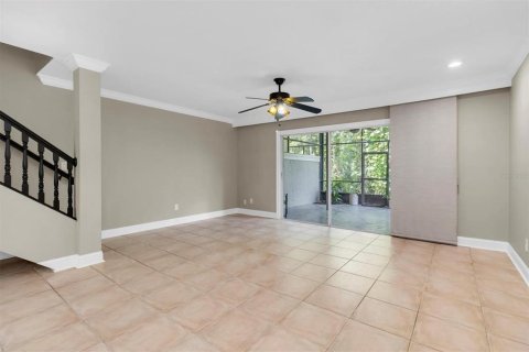 Townhouse in Tampa, Florida 2 bedrooms, 133.04 sq.m. № 1894633 - photo 15