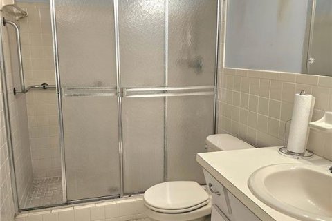 Condominio en venta en Clearwater, Florida, 2 dormitorios, 130.06 m2 № 2197930 - foto 15