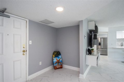 Condominio en alquiler en Clearwater, Florida, 2 dormitorios, 125.42 m2 № 1669864 - foto 8