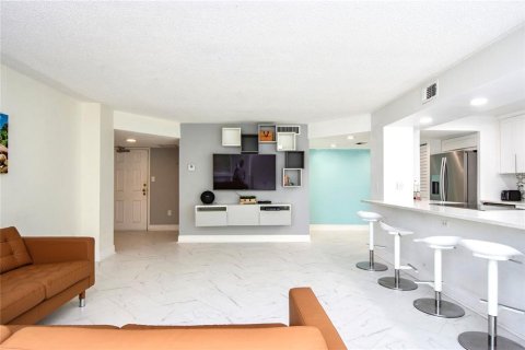 Condominio en alquiler en Clearwater, Florida, 2 dormitorios, 125.42 m2 № 1669864 - foto 11