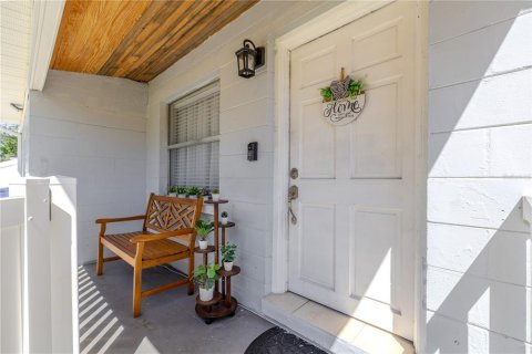 Casa en venta en Tampa, Florida, 3 dormitorios, 95.22 m2 № 1905460 - foto 2