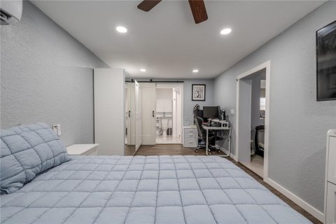 Casa en venta en Tampa, Florida, 3 dormitorios, 95.22 m2 № 1905460 - foto 16