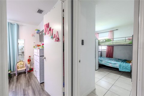 Casa en venta en Tampa, Florida, 3 dormitorios, 95.22 m2 № 1905460 - foto 28