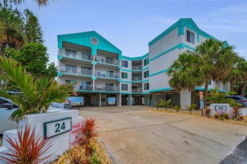 Condominio en venta en Indian Rocks Beach, Florida, 2 dormitorios, 128.21 m2 № 1773234 - foto 1