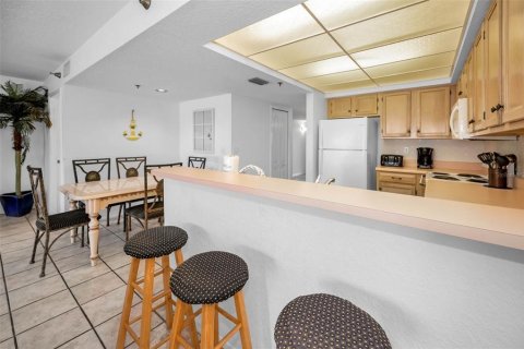 Condominio en venta en Indian Rocks Beach, Florida, 2 dormitorios, 128.21 m2 № 1773234 - foto 29