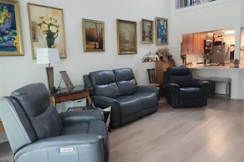 Condo in Altamonte Springs, Florida, 3 bedrooms  № 1805706 - photo 7