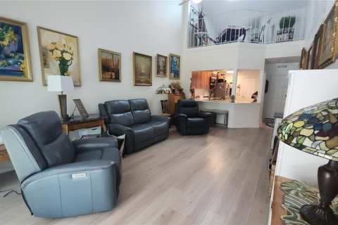 Condo in Altamonte Springs, Florida, 3 bedrooms  № 1805706 - photo 6