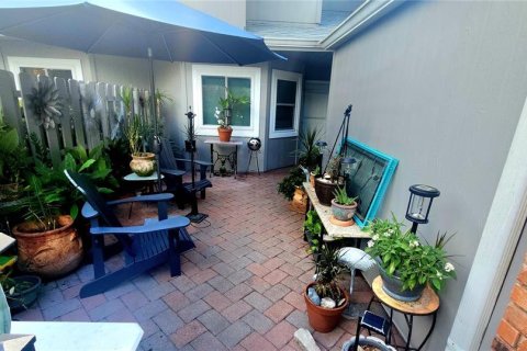 Condo in Altamonte Springs, Florida, 3 bedrooms  № 1805706 - photo 2