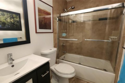 Condo in Altamonte Springs, Florida, 3 bedrooms  № 1805706 - photo 17